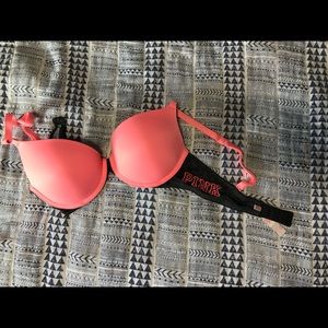 PINK Victoria’s Secret Push up
